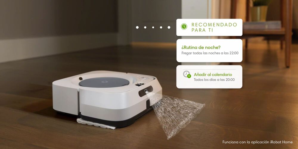 Un robot Braava limpiando de noche
