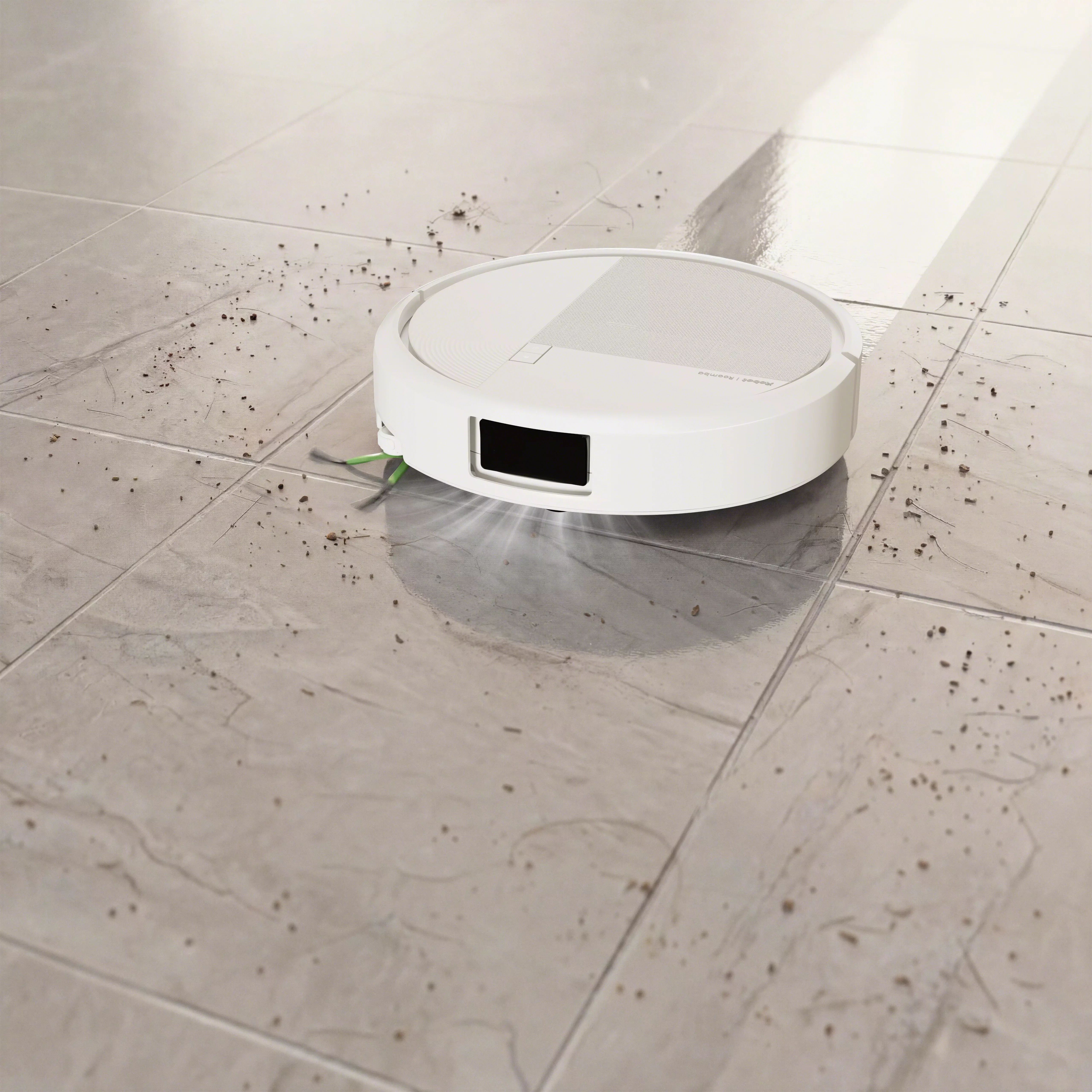 Roomba® Plus 575 Combo Robot + AutoWash™ Dock - Black